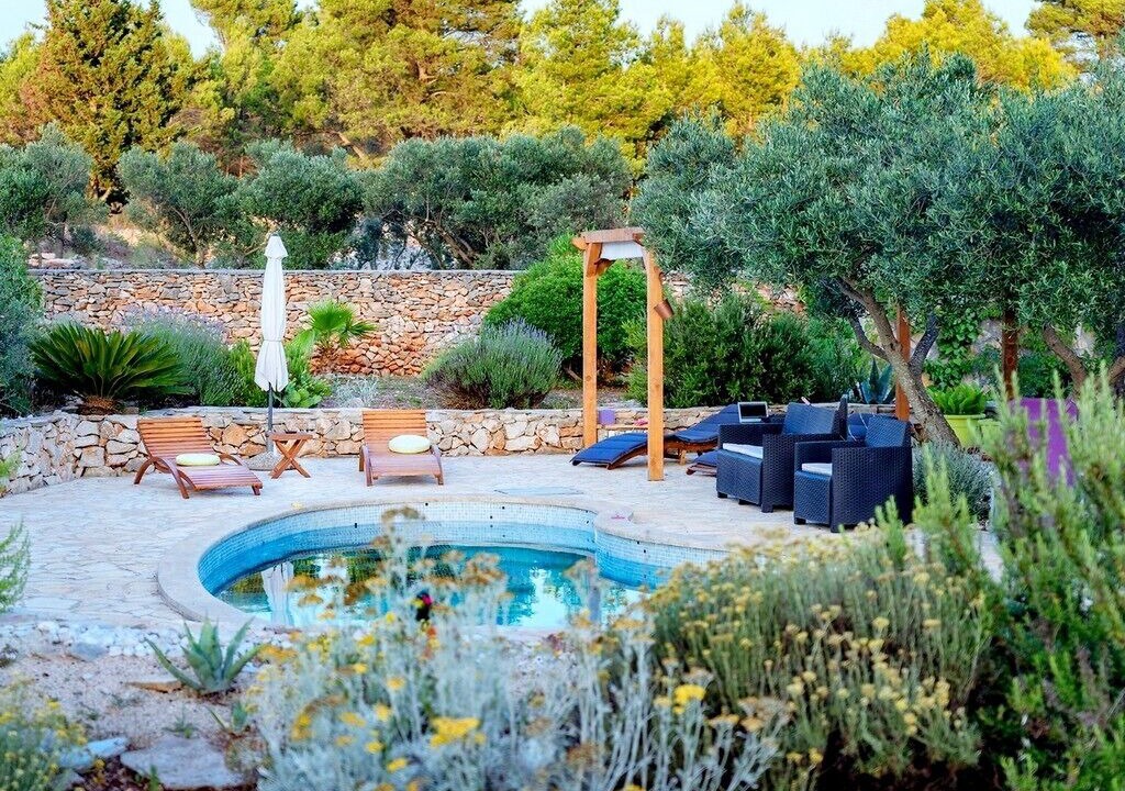 Photo of Outdoor in Cove Basina (Jelsa)
