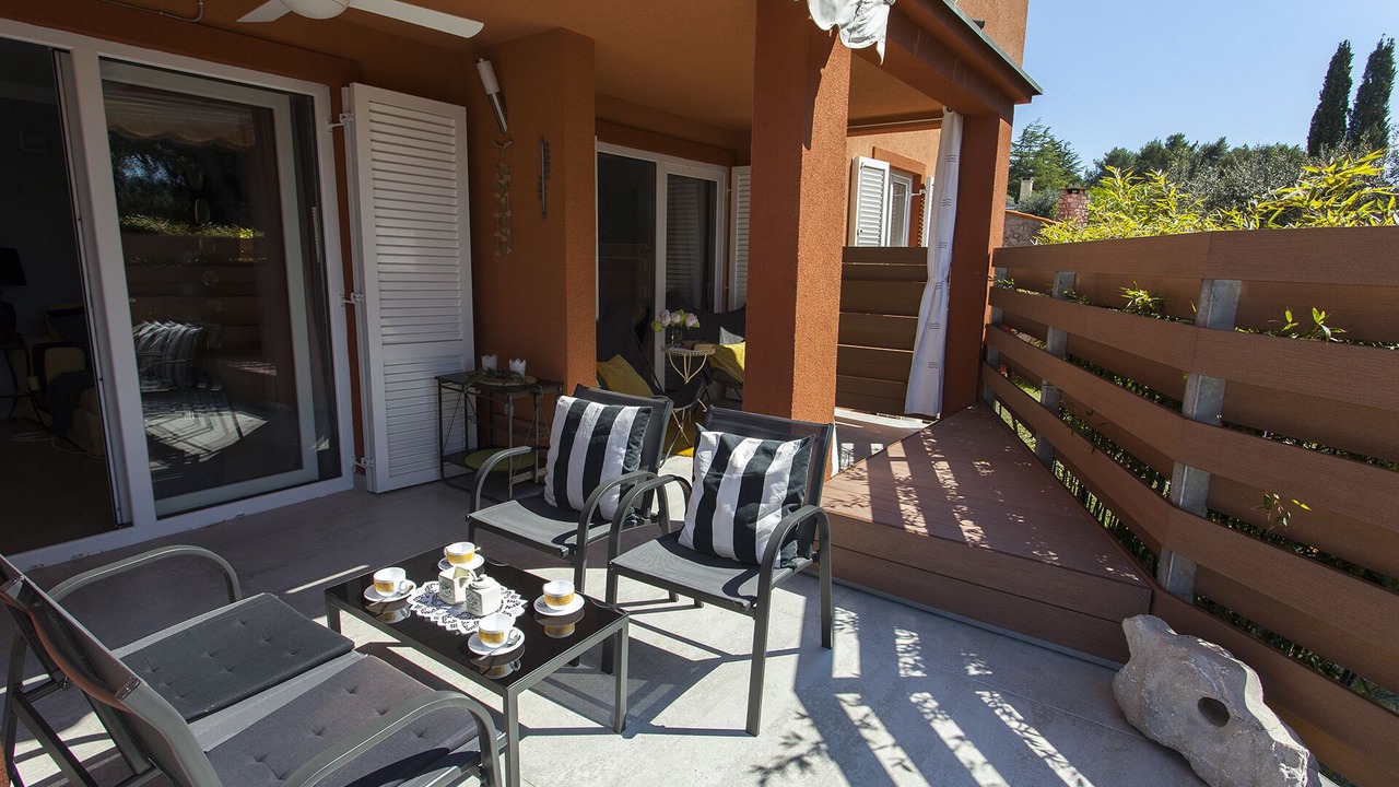 Photo of Patio Balcony in Cres