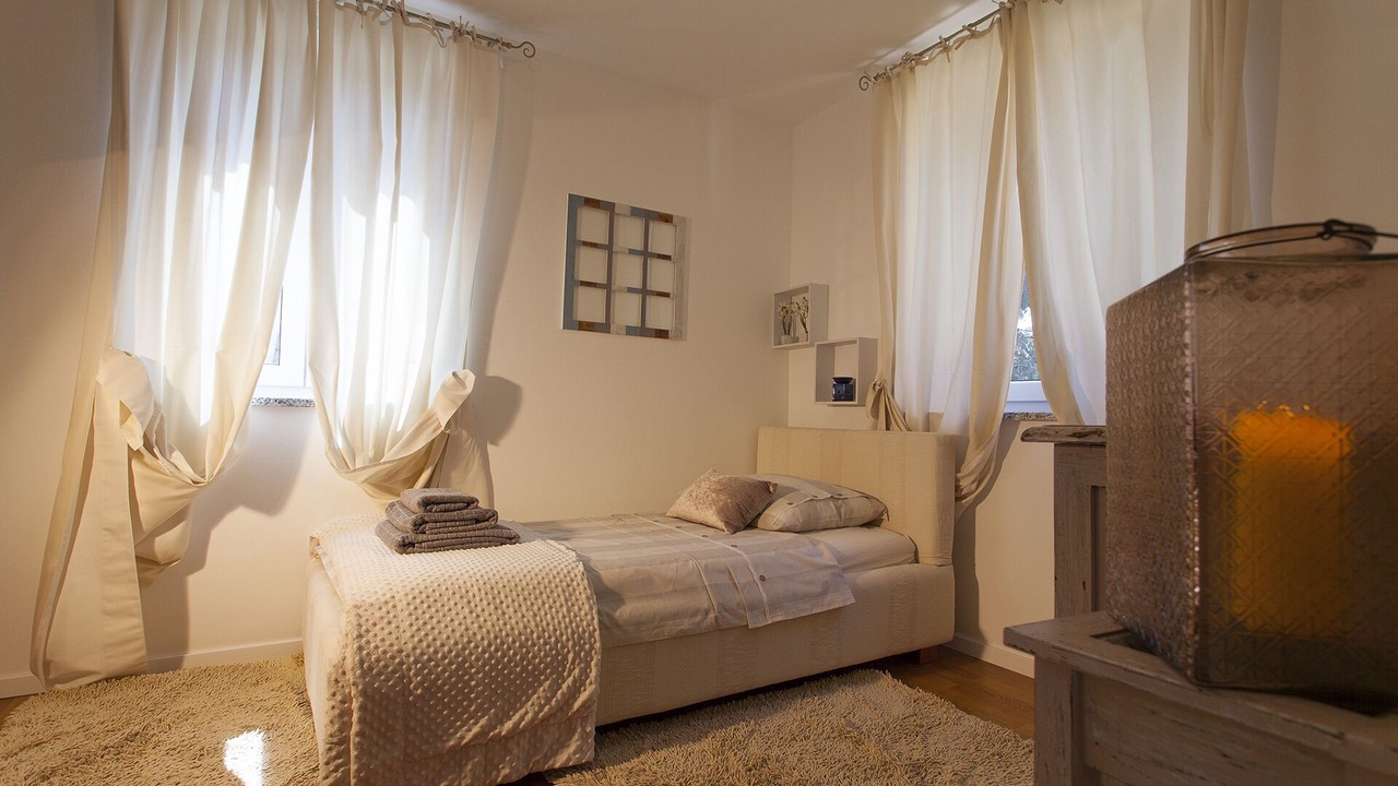 Photo of Bedroom in Cres