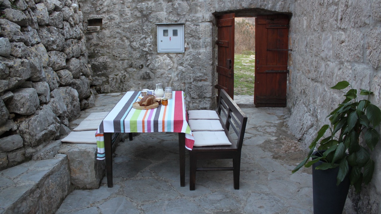 Photo of Outdoor in Stravca
