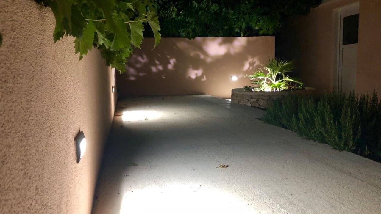 Photo of Outdoor in Lukoran