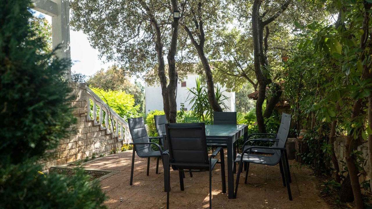 Photo of Outdoor in Mandre