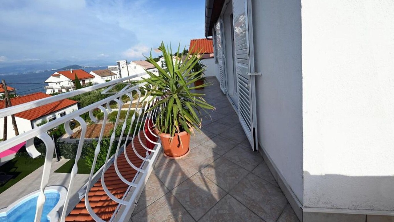 Photo of Outdoor in Slatine