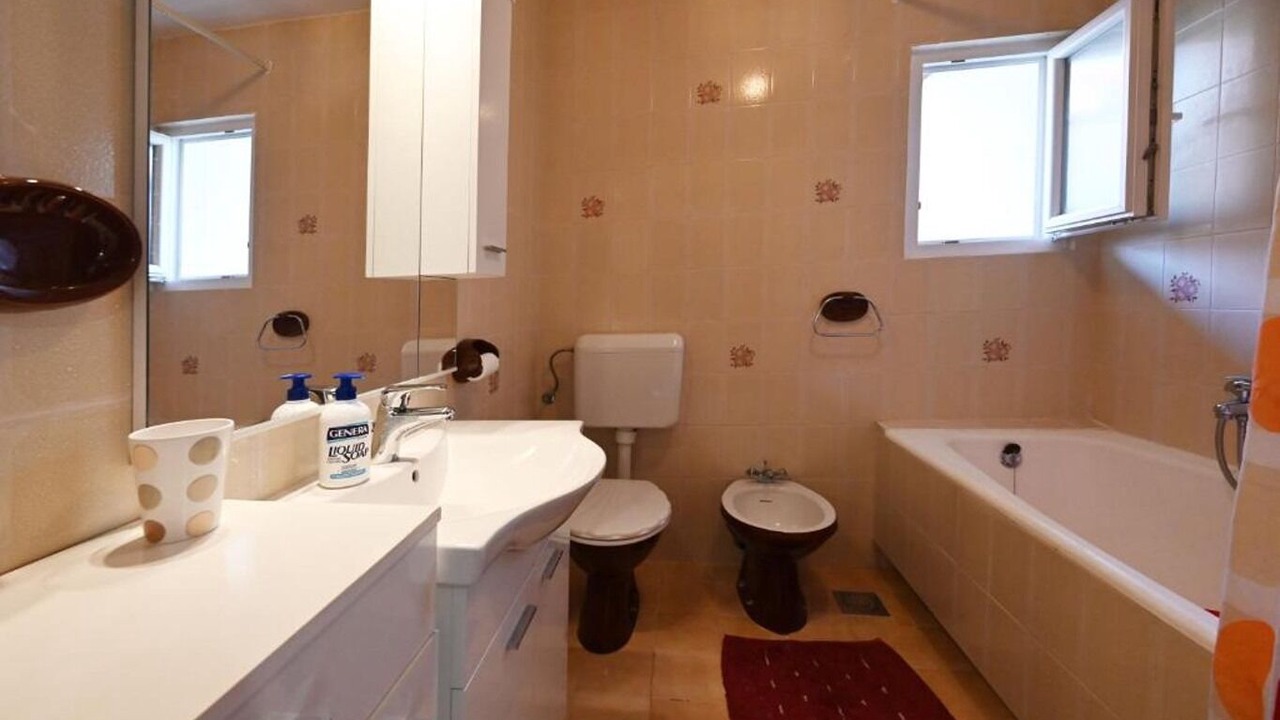 Photo of Bathroom in Slatine