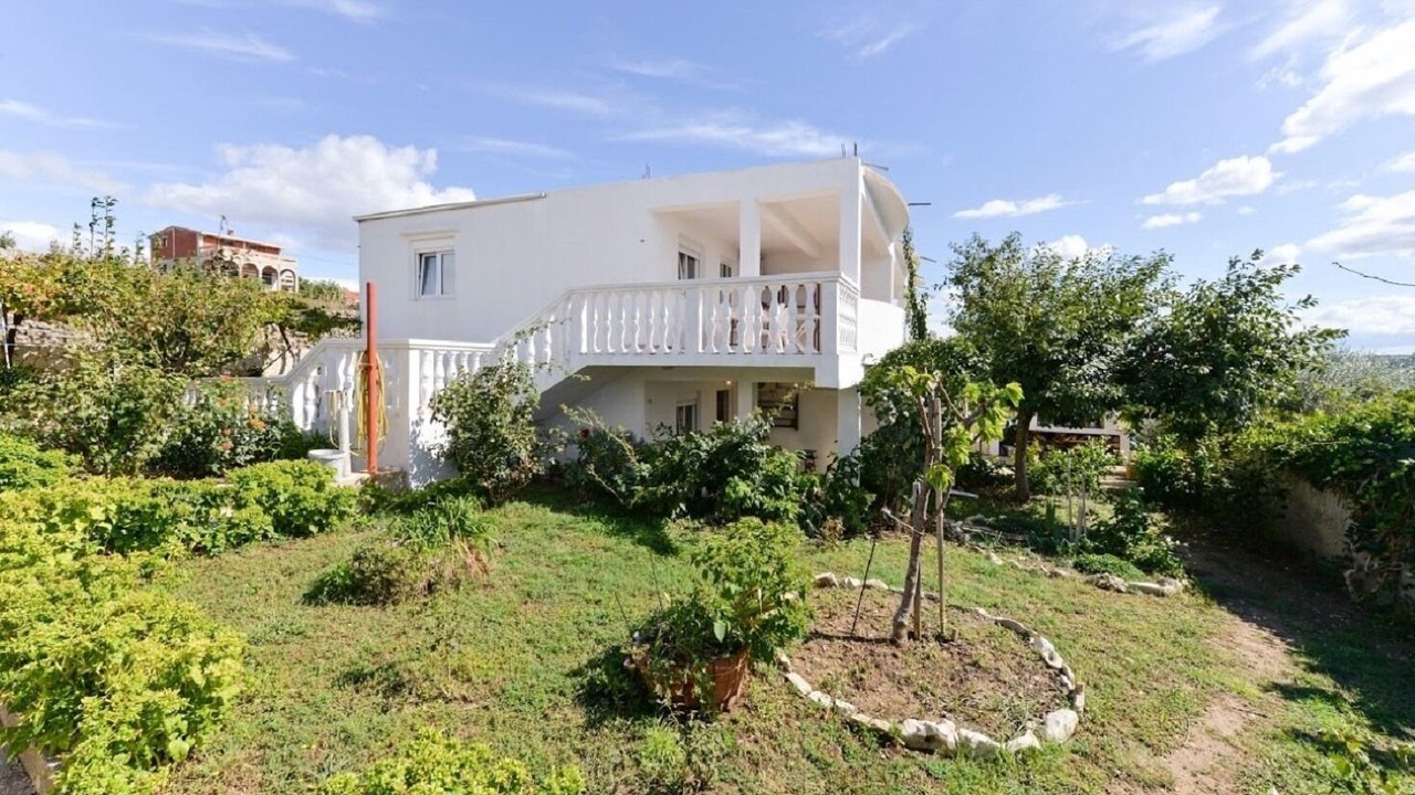 Photo of Outdoor in Rtina