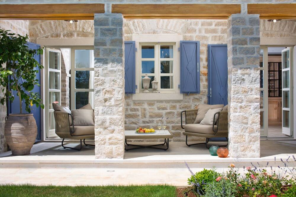 Photo of Patio Balcony in Korenici
