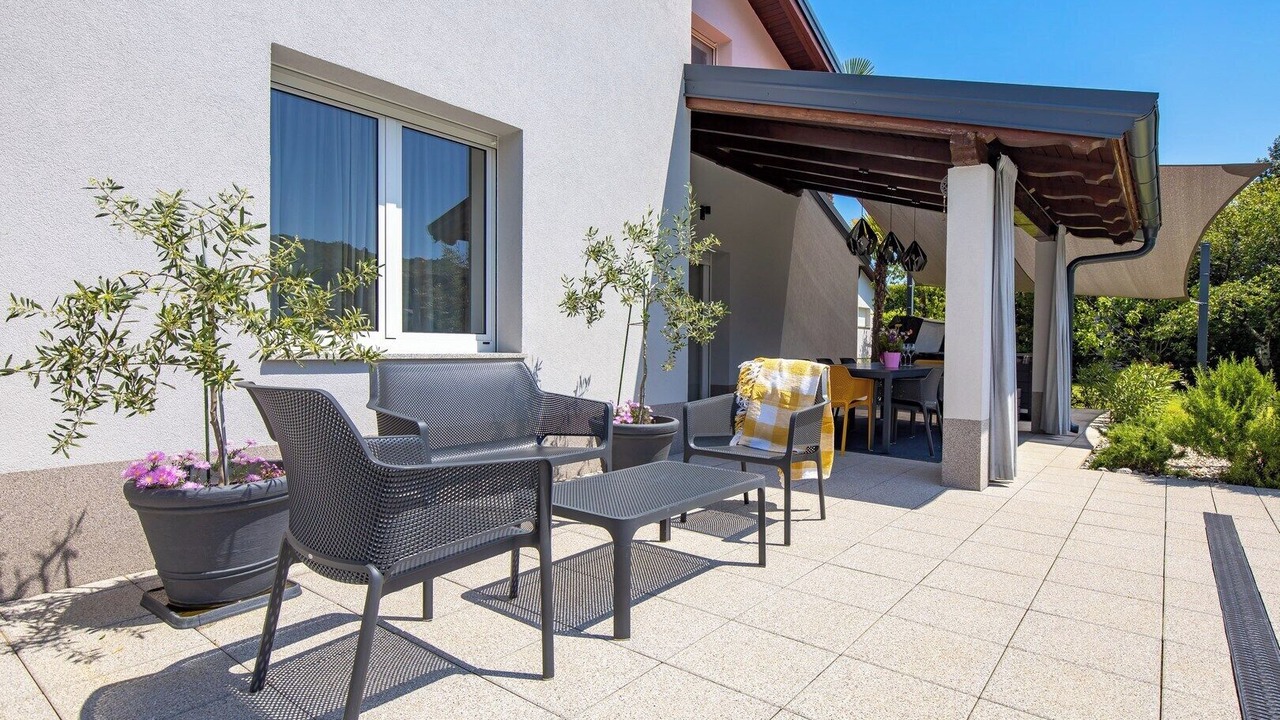 Photo of Patio Balcony in Mihotici