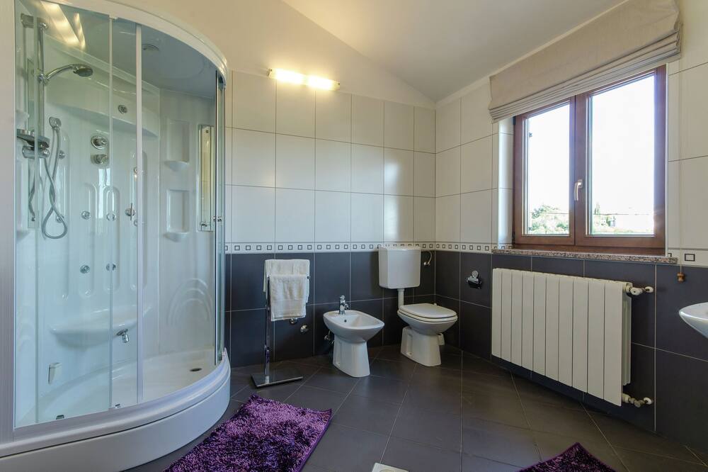 Photo of Bathroom in Rovinjsko Selo