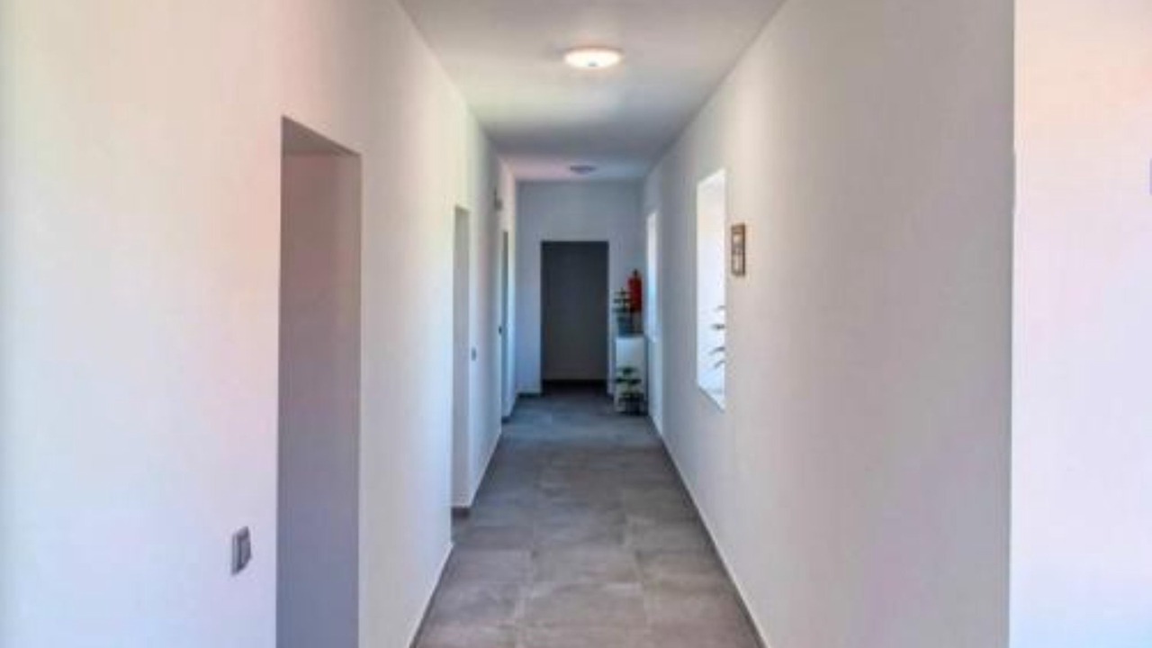 Photo of Bedroom in Cove Parja