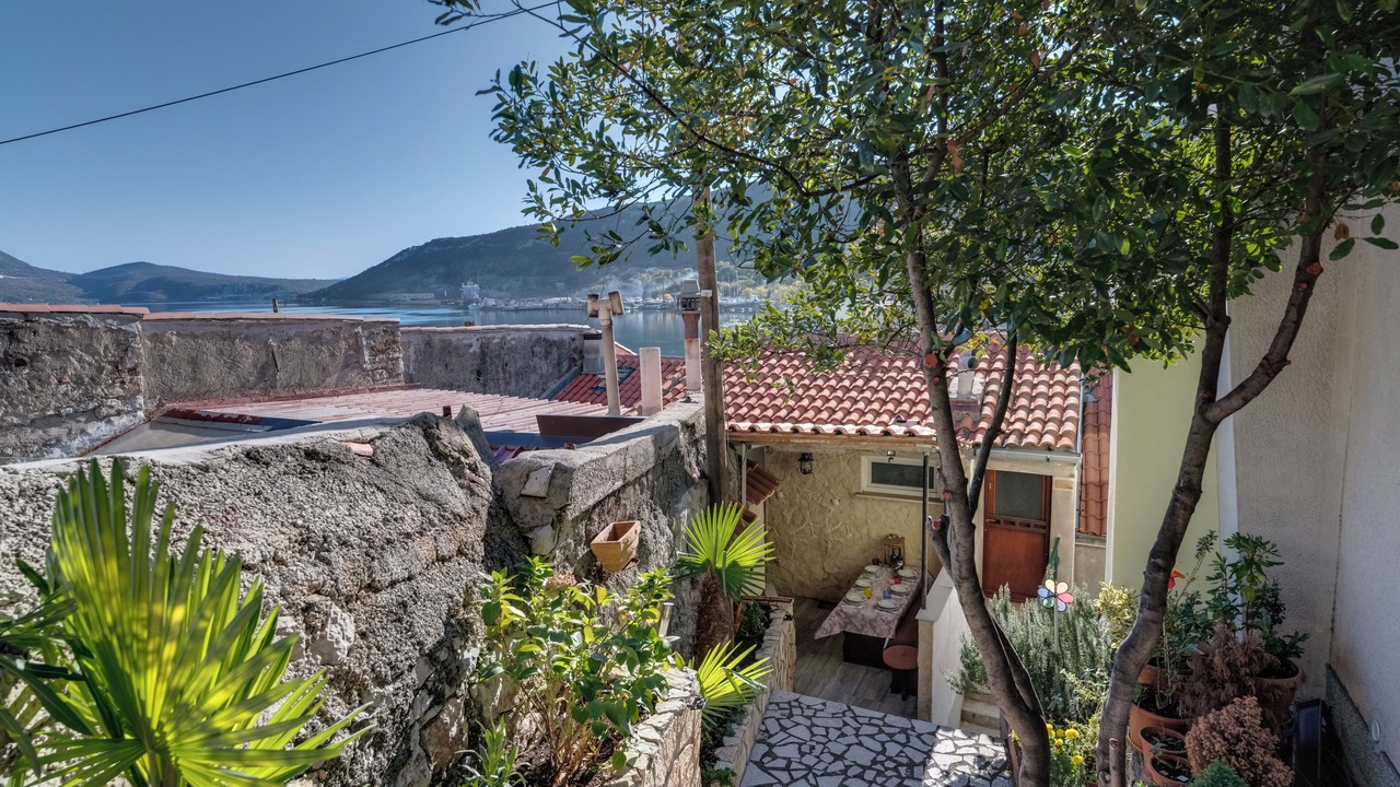 Photo of Outdoor in Bakar