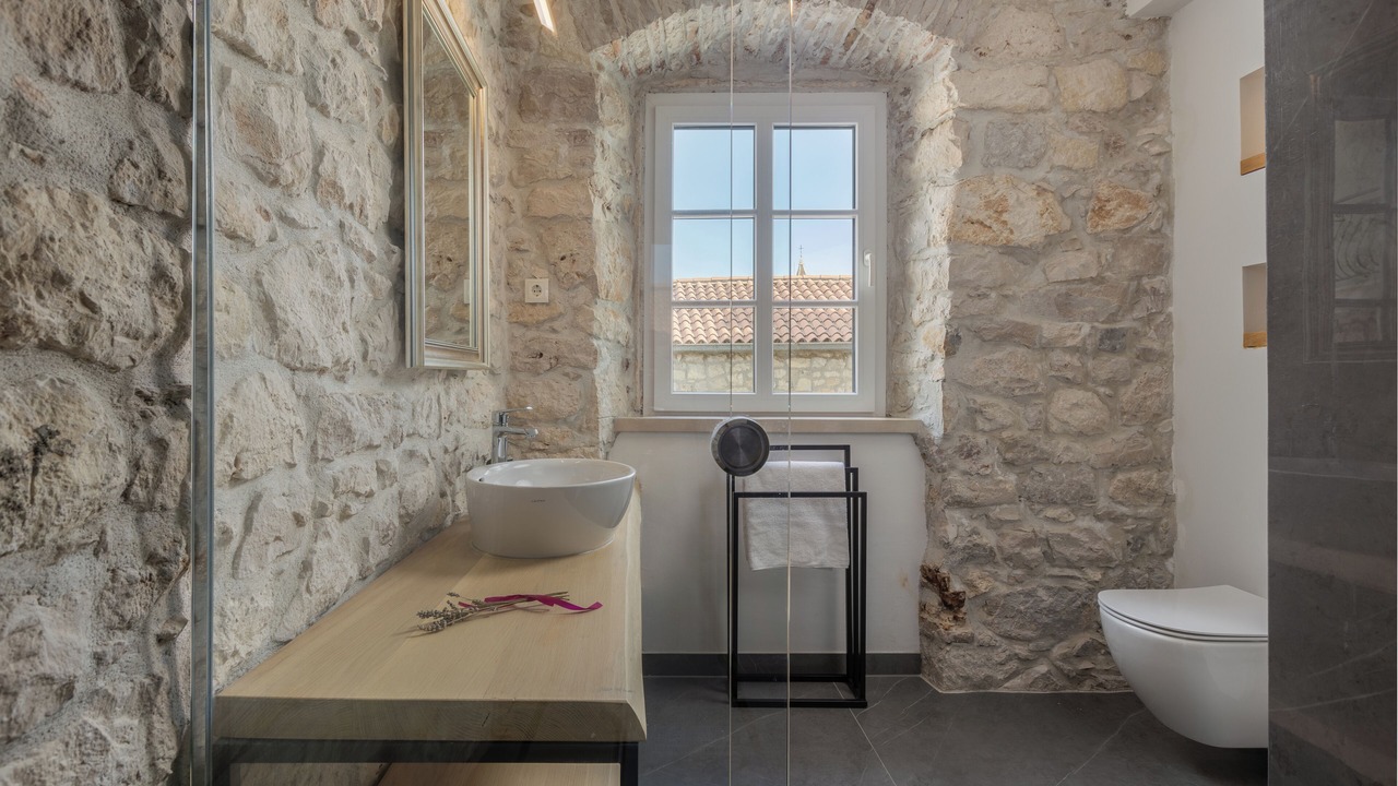 Photo of Others in Bidol