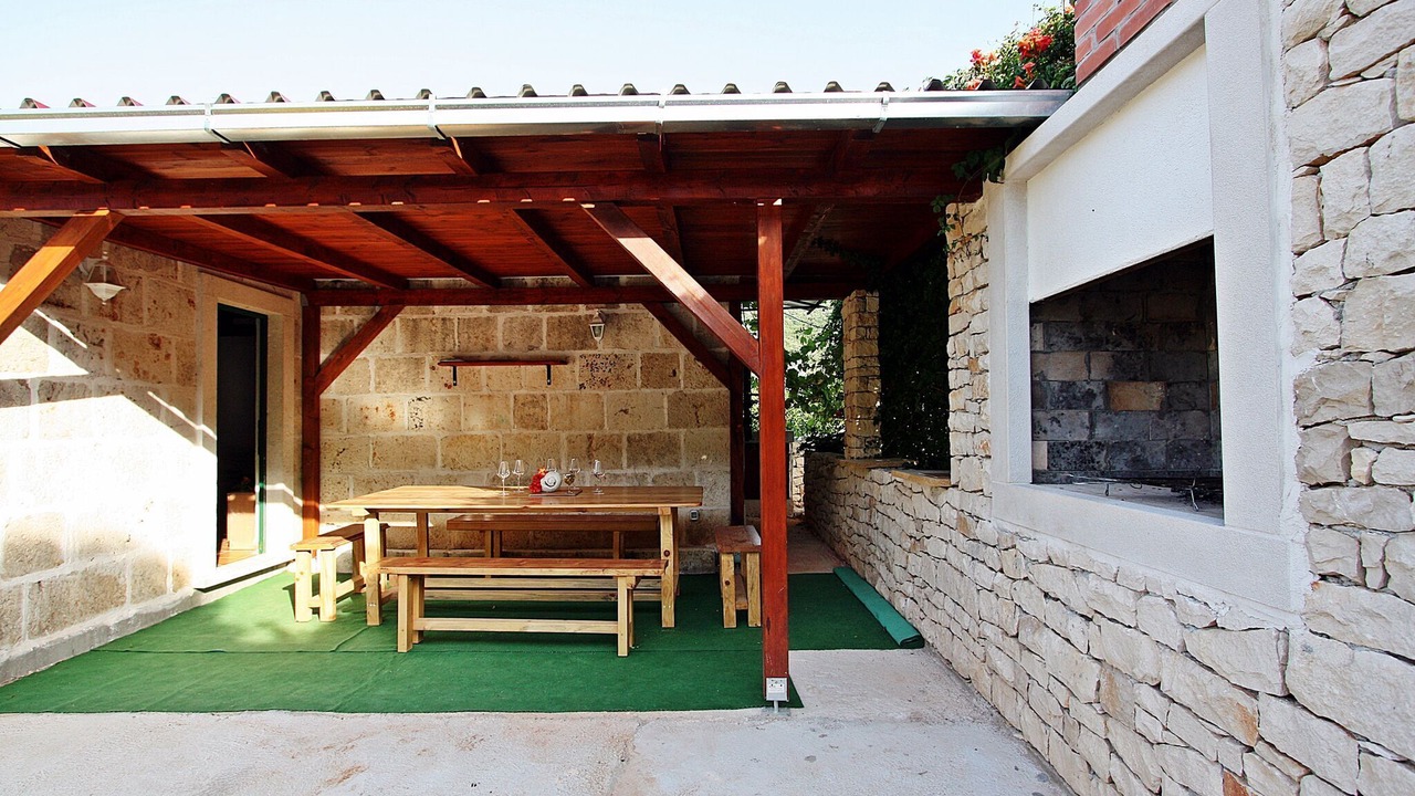 Photo of Outdoor in Dol