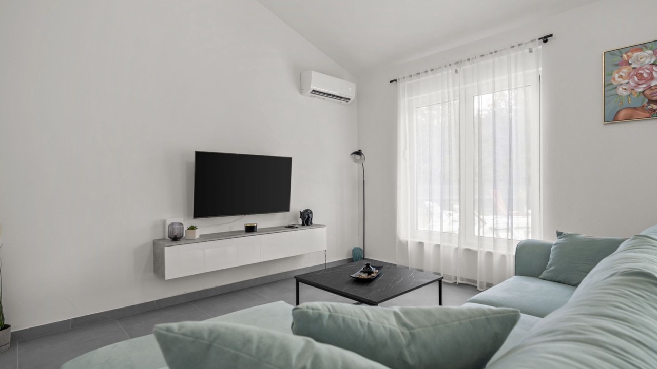Photo of Bedroom in Santalezi