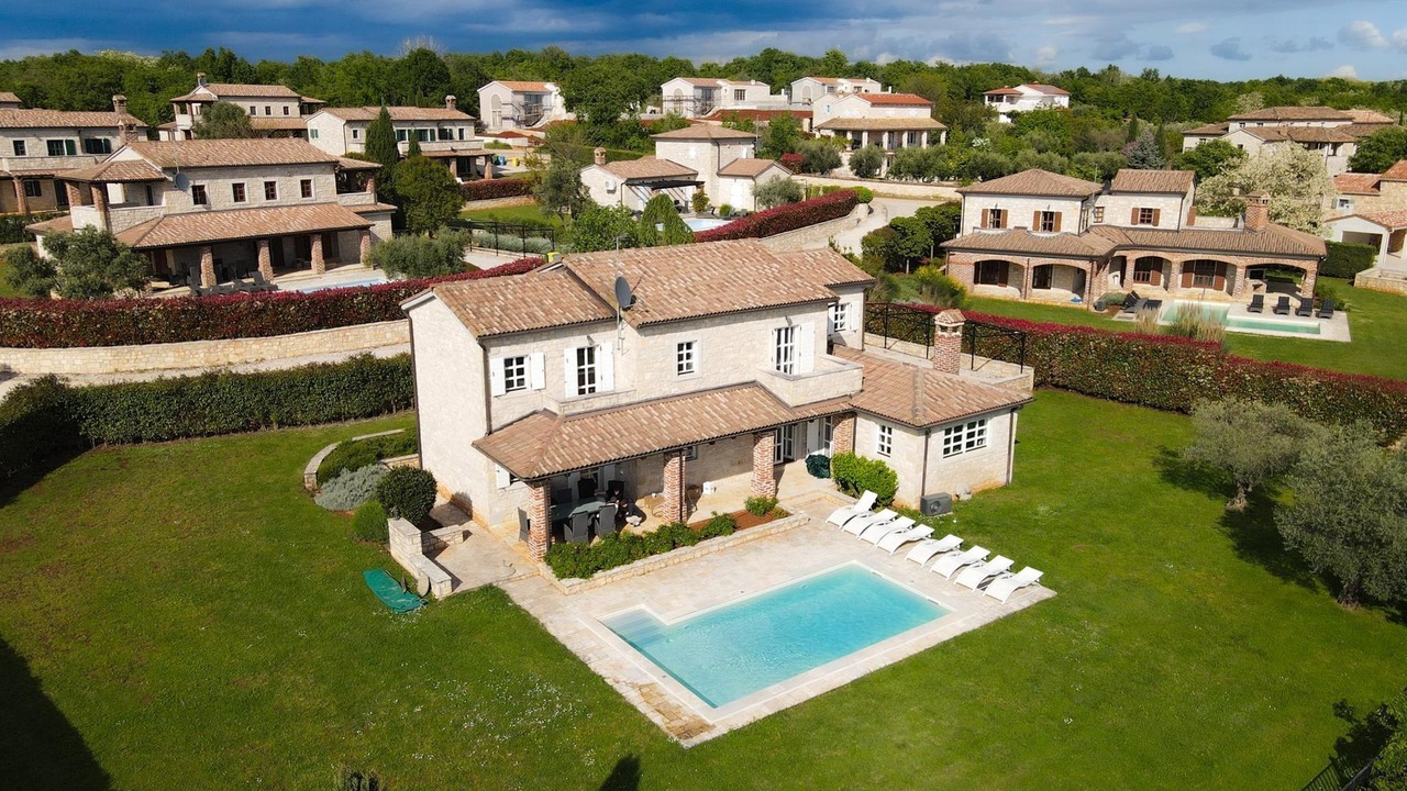 Photo of Outdoor in Stifanici