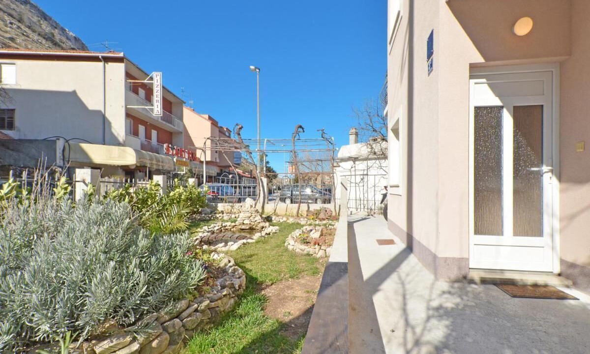 Photo of Outdoor in Srinjine