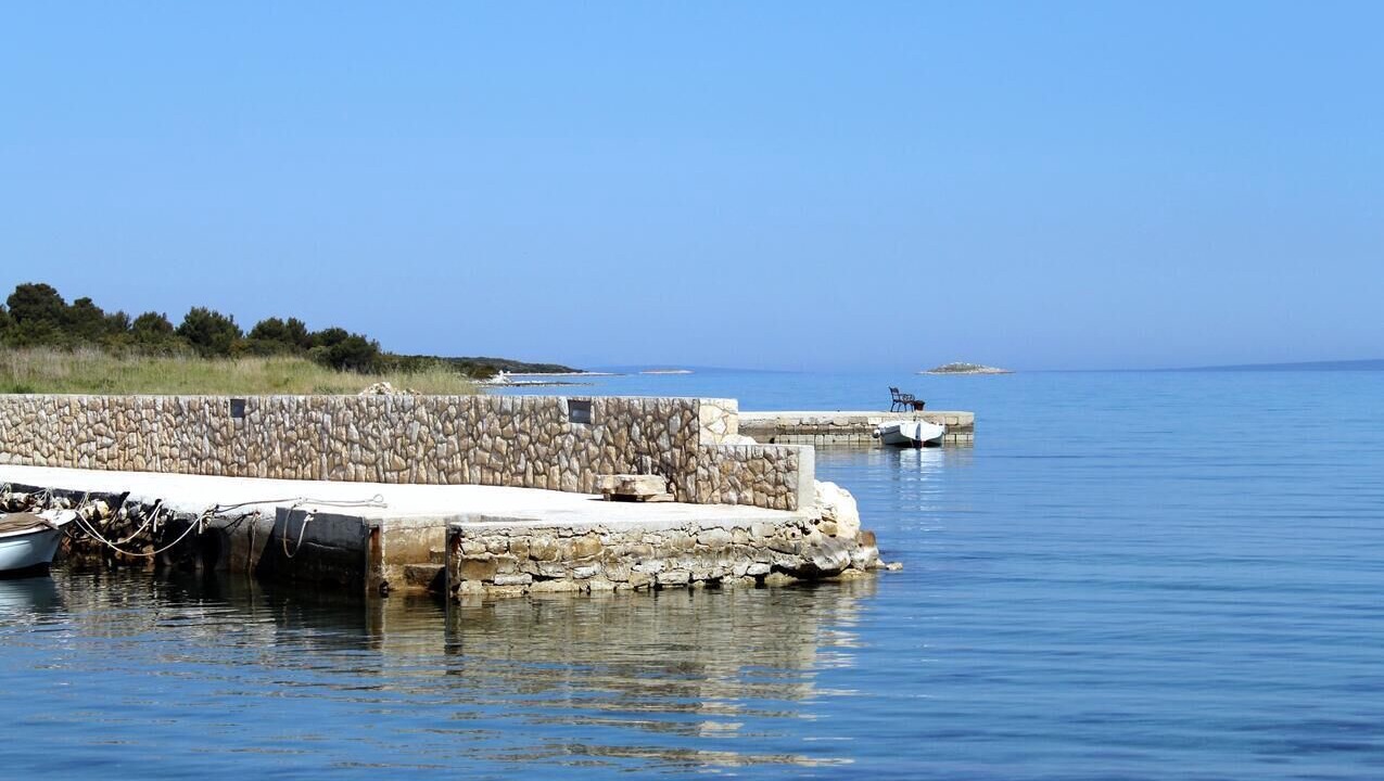 Photo of Others in Molat