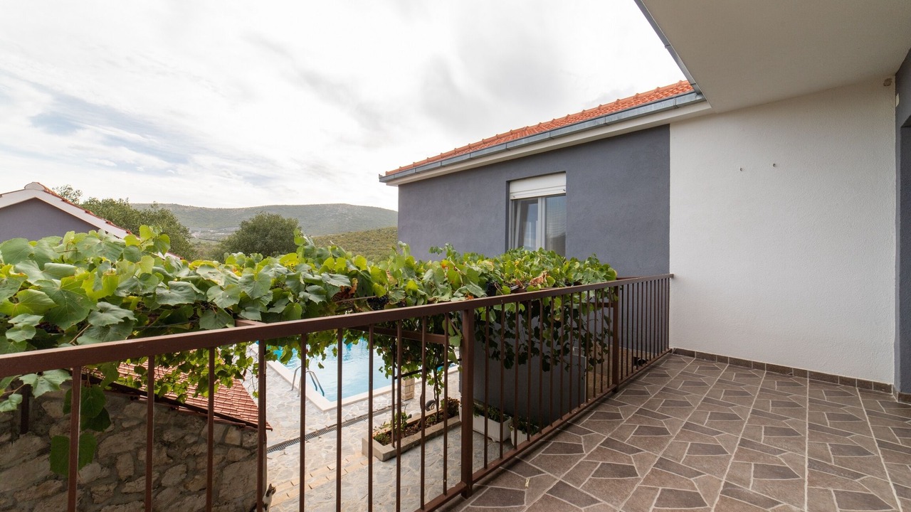 Photo of Outdoor in Trolokve