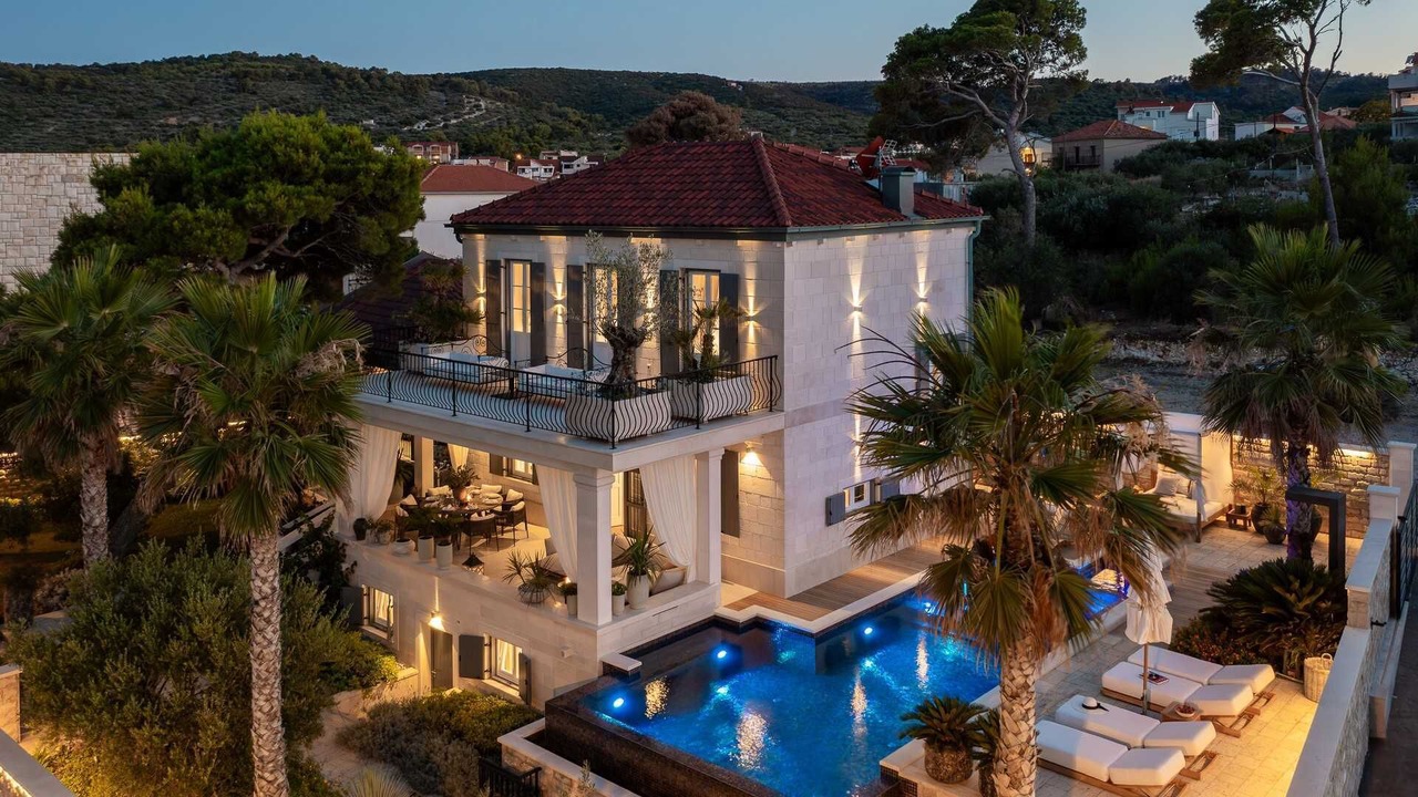 Photo of Outdoor in Slatine
