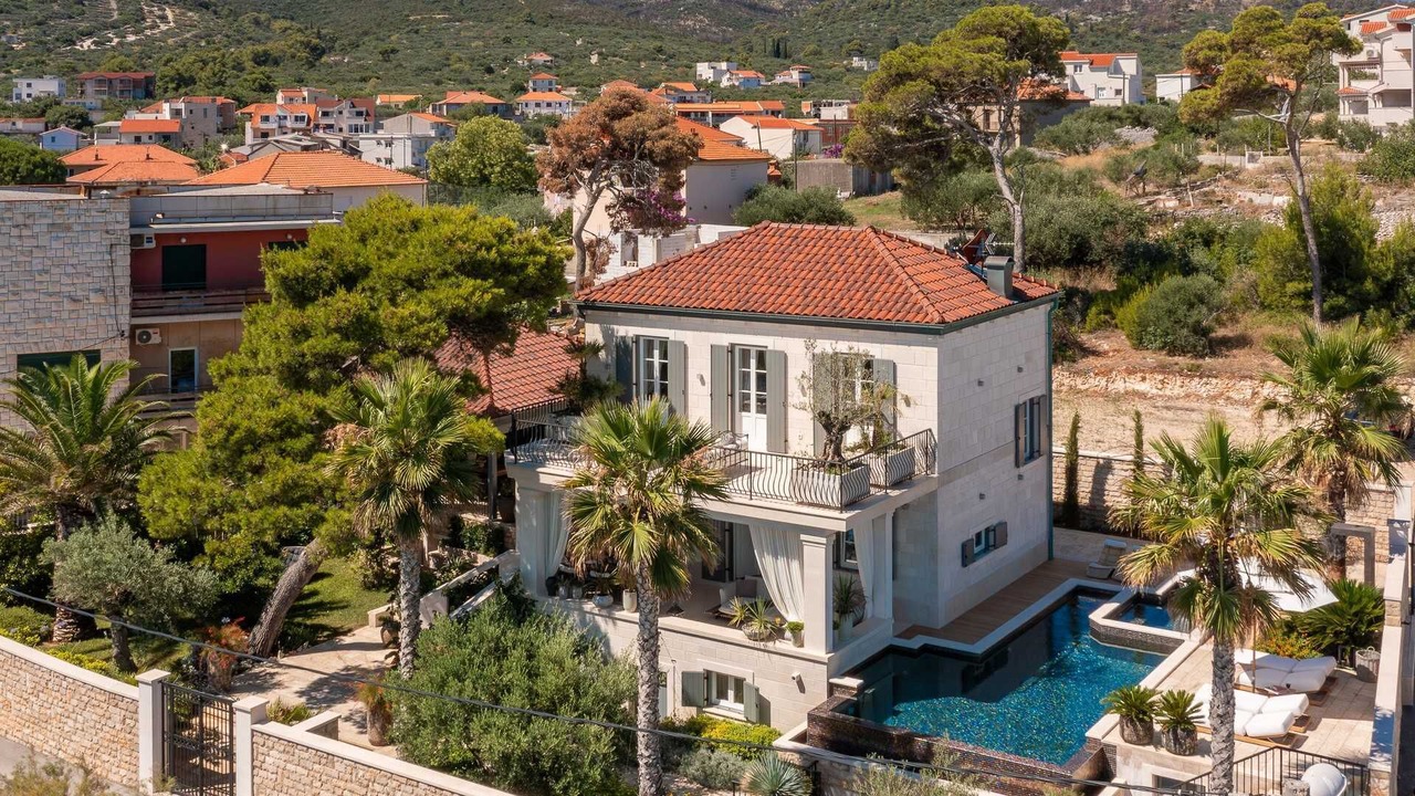 Photo of Outdoor in Slatine
