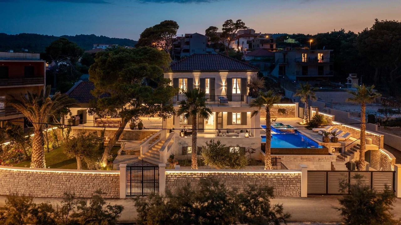 Photo of Outdoor in Slatine