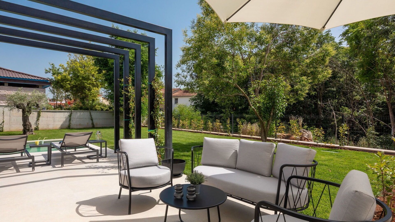 Photo of Patio Balcony in Gulici