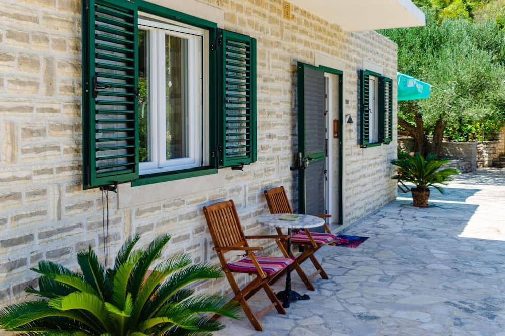 Photo of Patio Balcony in Babina