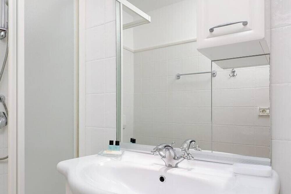 Photo of Bathroom in Kurili