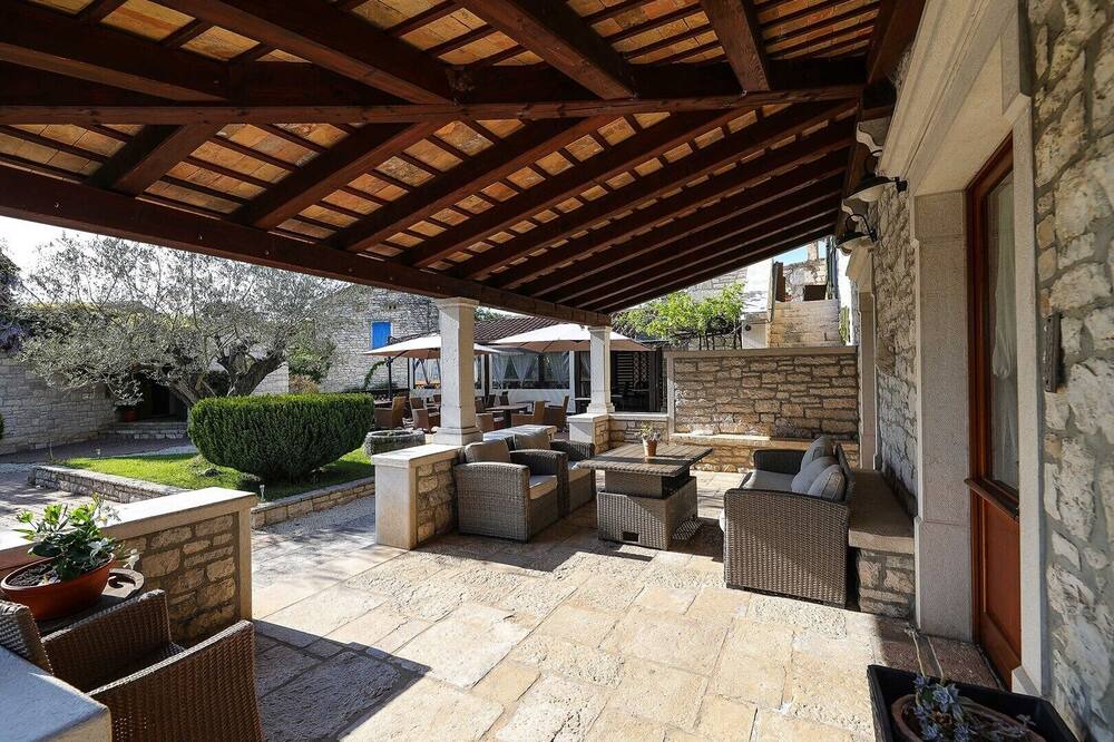 Photo of Patio Balcony in Kurili