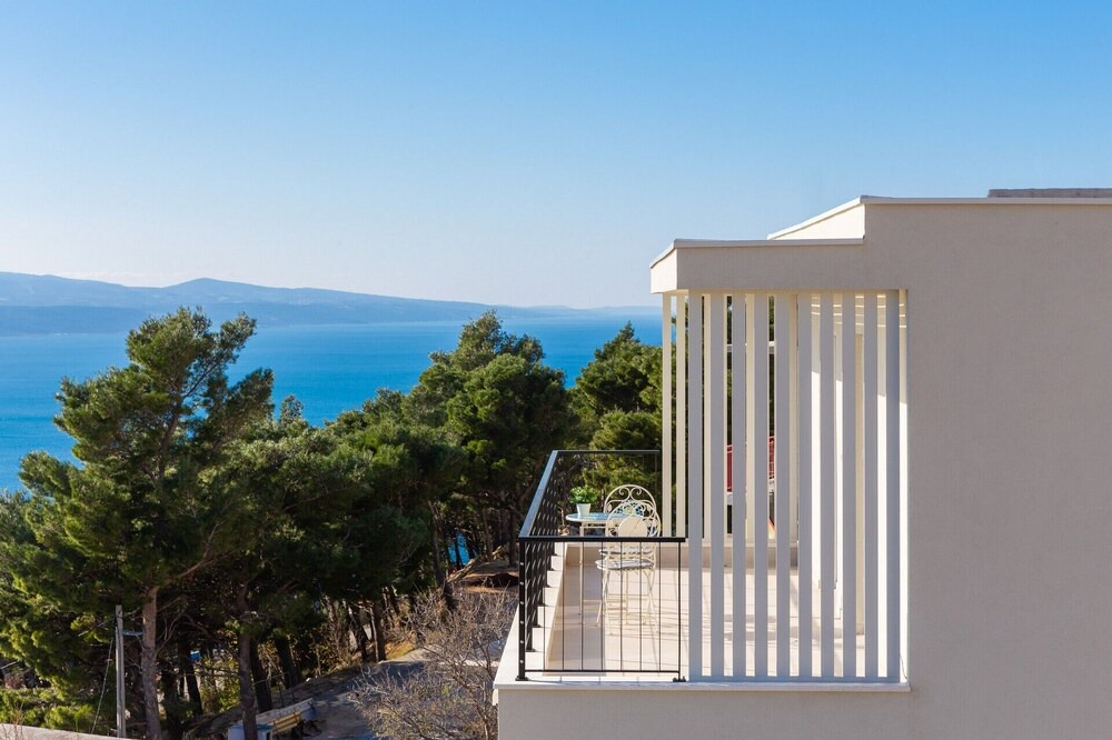 Photo of Outdoor in Brela