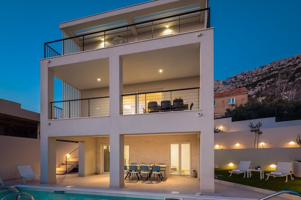 Photo of Outdoor in Brela