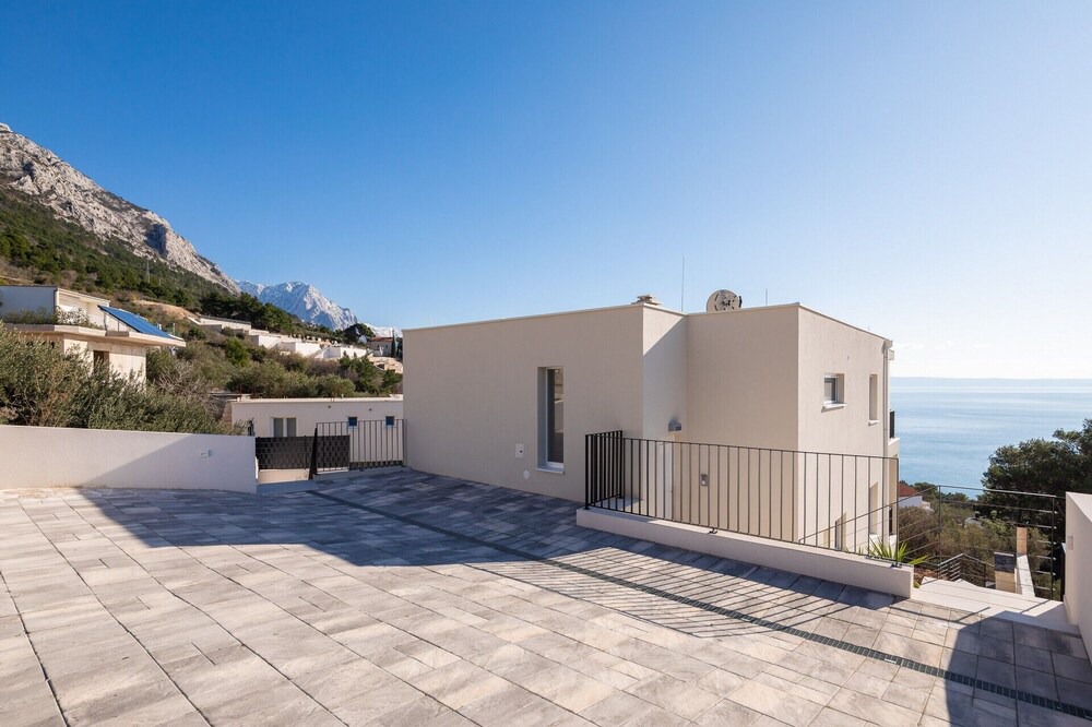 Photo of Outdoor in Brela