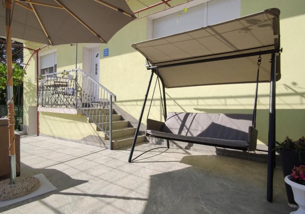 Photo of Patio Balcony in Cove Parja