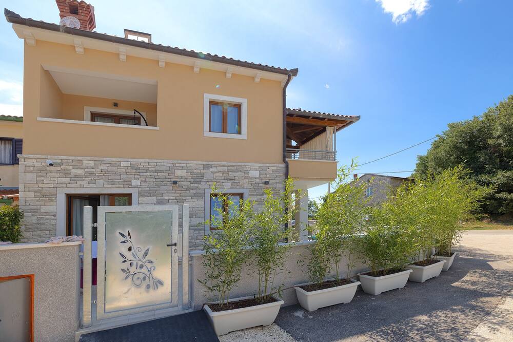 Photo of Outdoor in Belavici