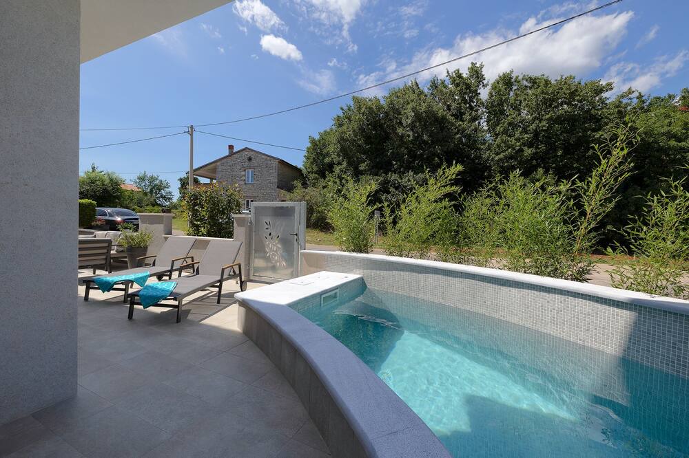 Photo of Outdoor in Belavici