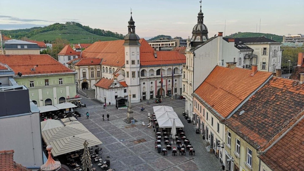 Photo of Outdoor in Center