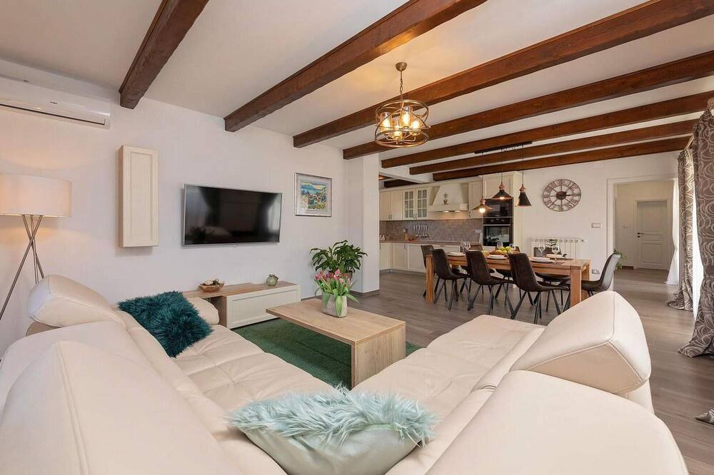 Photo of Bedroom in Topid