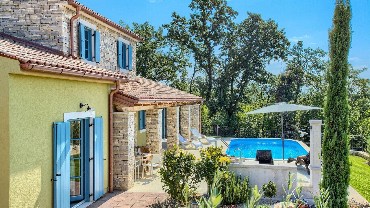Photo of Outdoor in Vardica