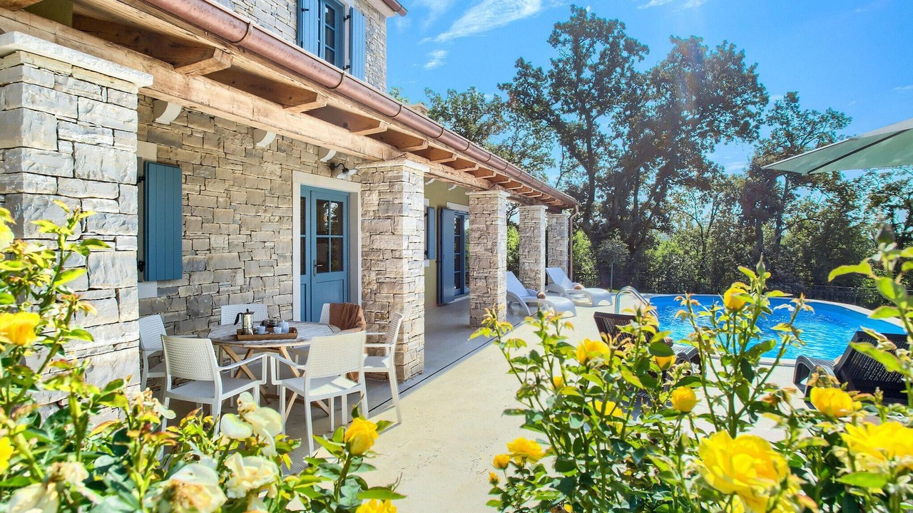 Photo of Outdoor in Vardica
