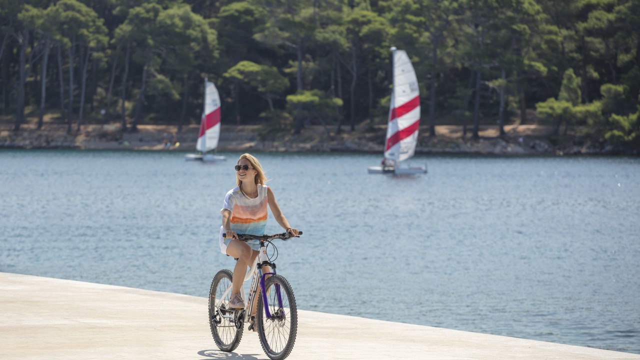 Photo of Outdoor in Cove Murtar