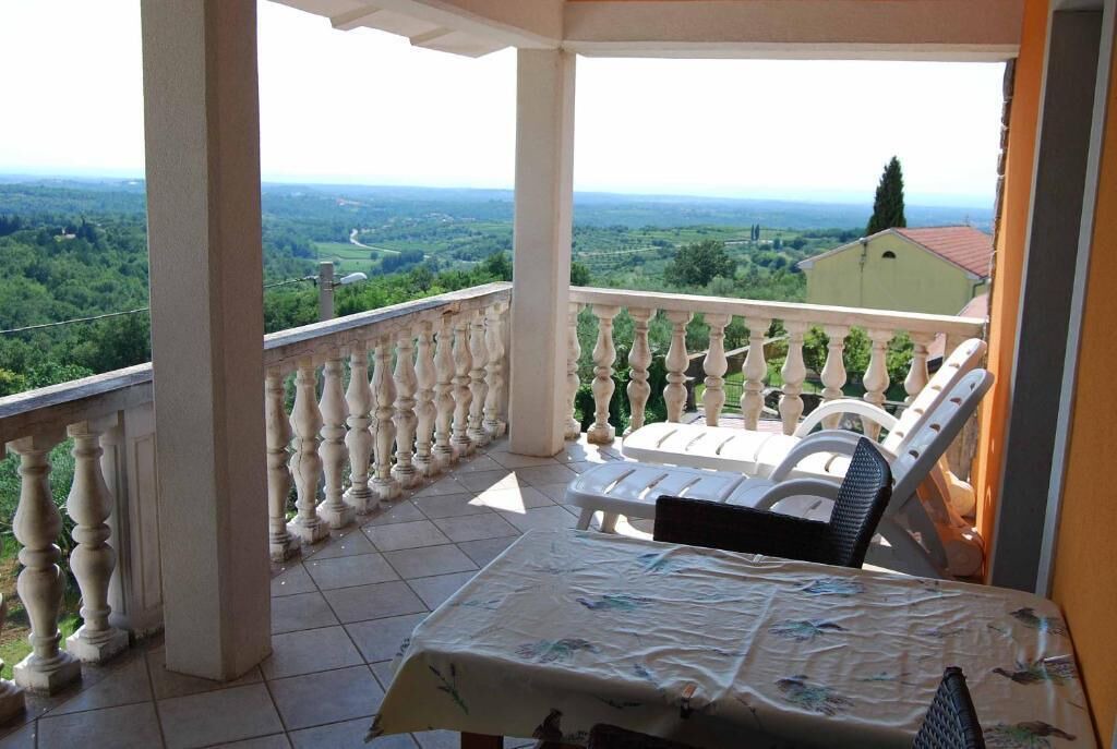 Photo of Patio Balcony in Momjan