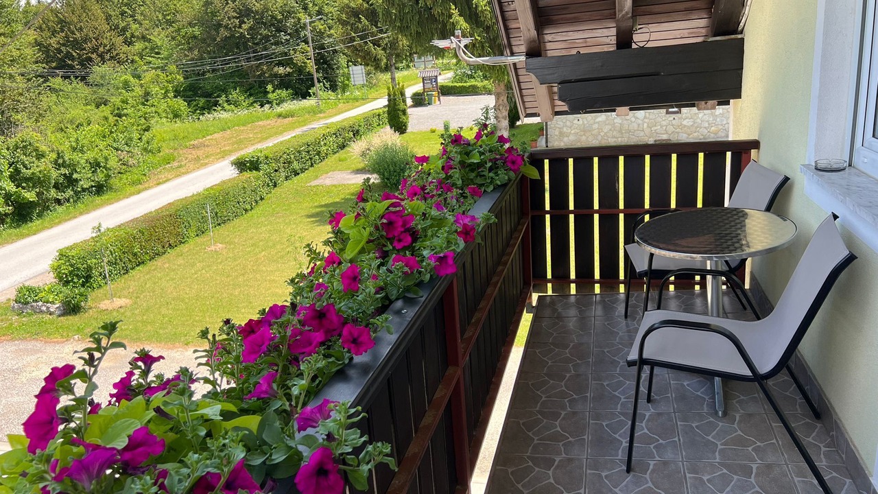 Photo of Patio Balcony in Jezerce
