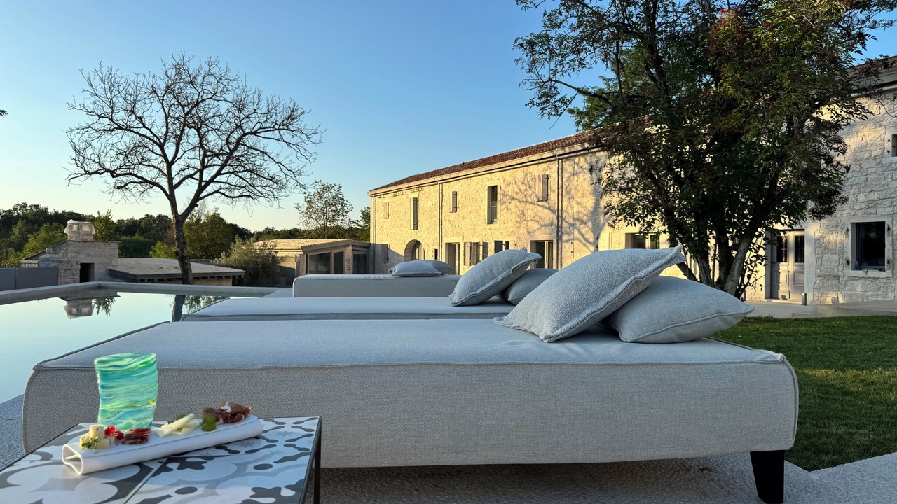 Photo of Outdoor in Tinjan