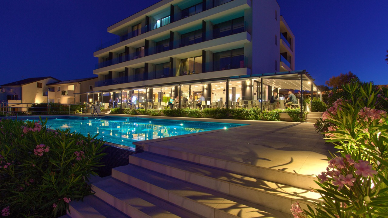Photo of Outdoor in Porat