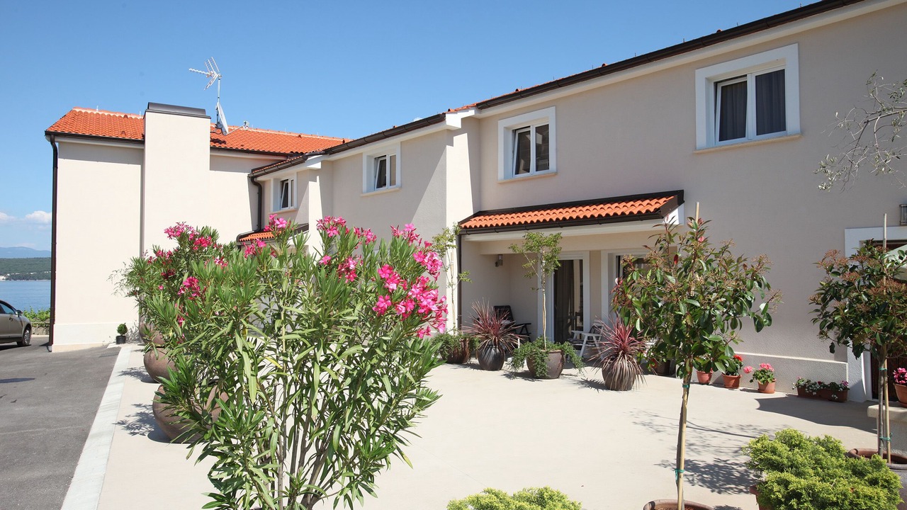 Photo of Outdoor in Porat