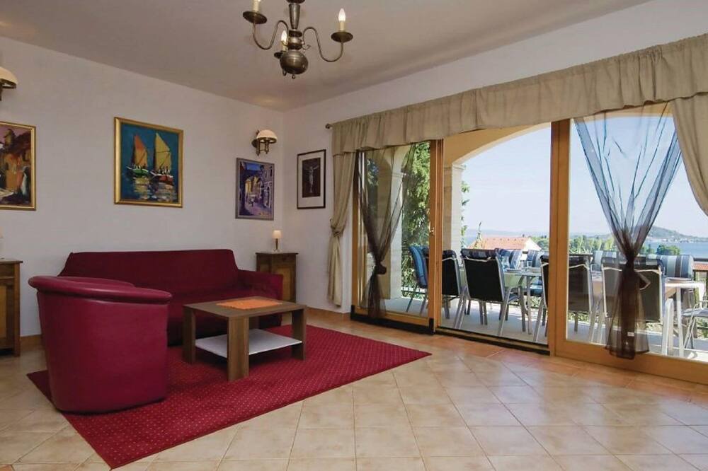 Photo of Livingroom in Preko