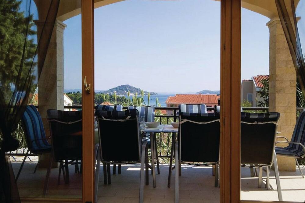 Photo of Patio Balcony in Preko