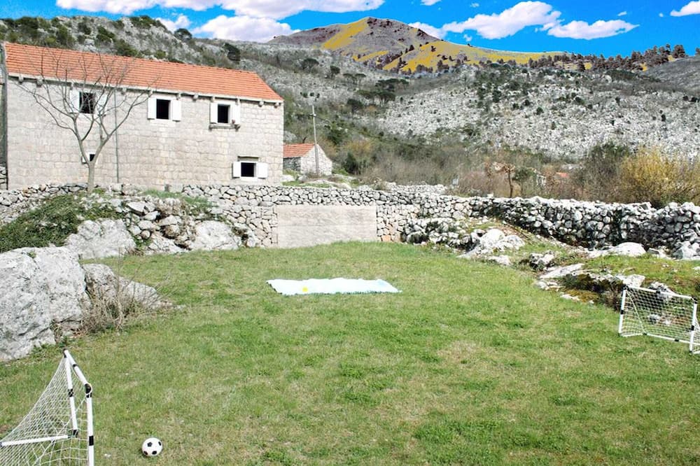 Photo of Outdoor in Stravca