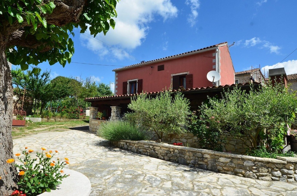 Photo of Outdoor in Kruncici
