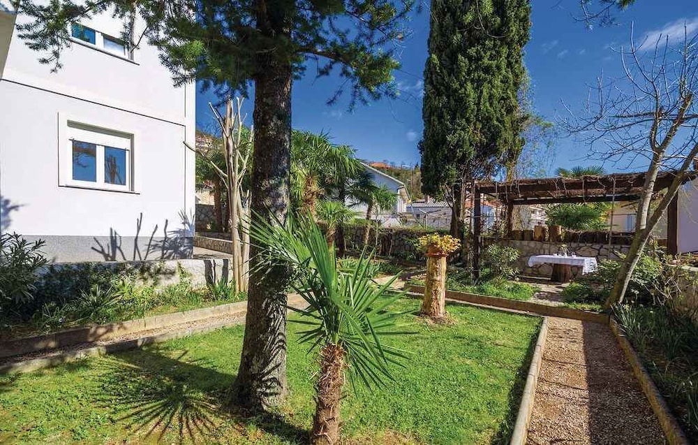 Photo of Outdoor in Icici