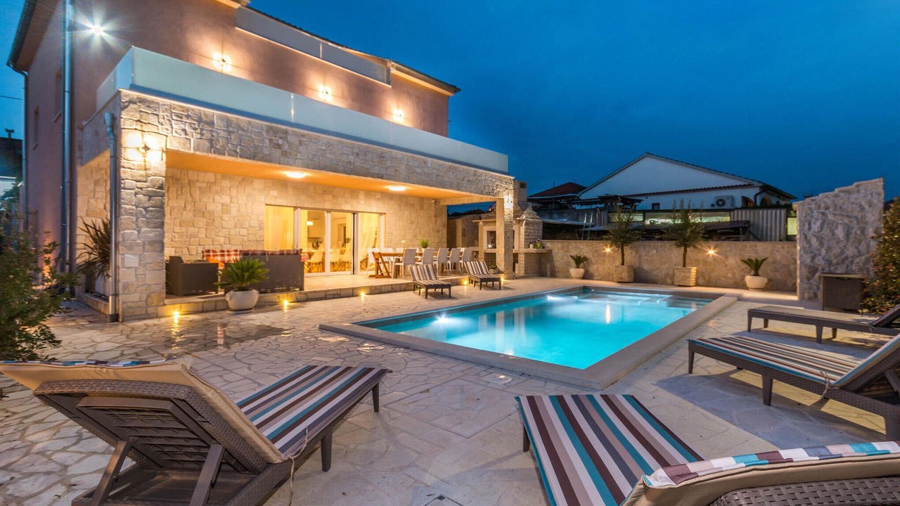 Photo of Outdoor in Turanj